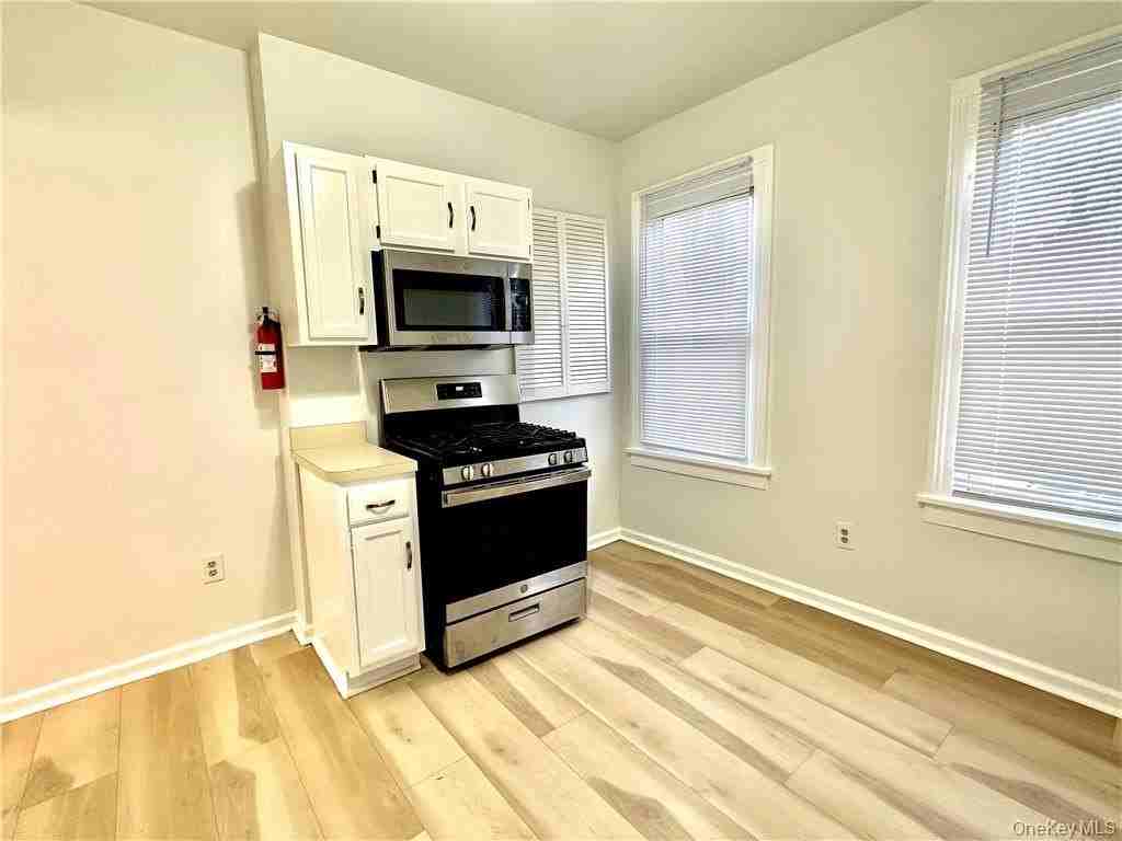 9 Hornbeck Ave - Photo 5 of 30