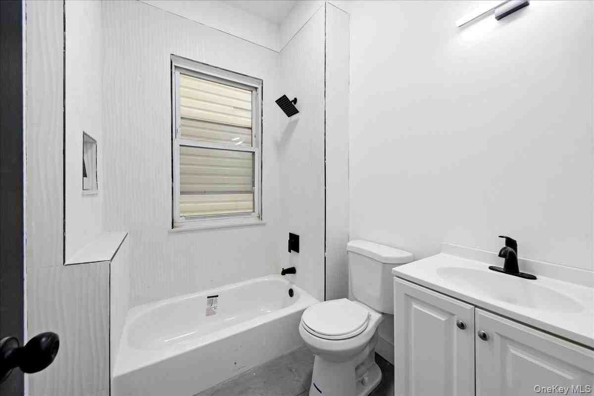 301 Warburton Ave #1 - Photo 4 of 11