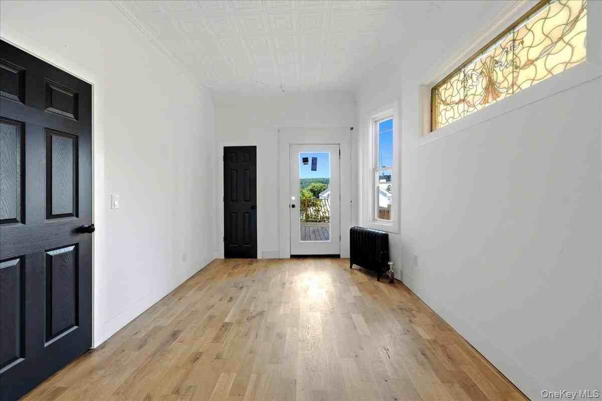 301 Warburton Ave #1 - Photo 6 of 11