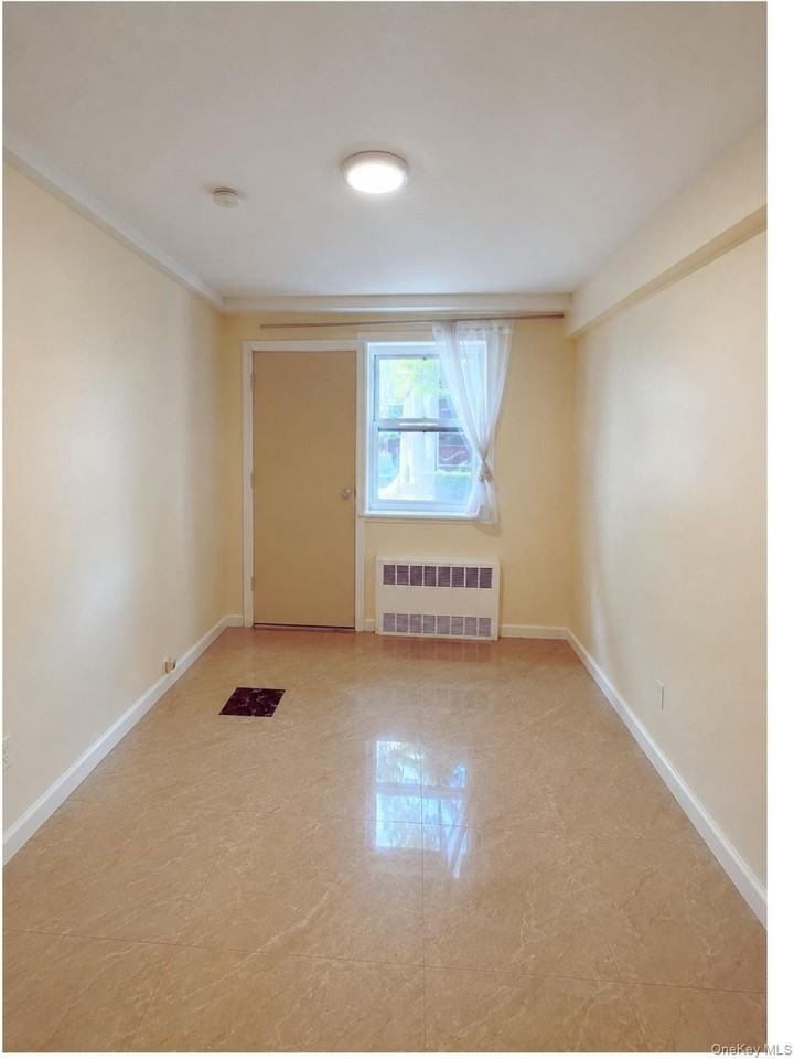 6422 Wetherole St #1stFL - Photo 4 of 8