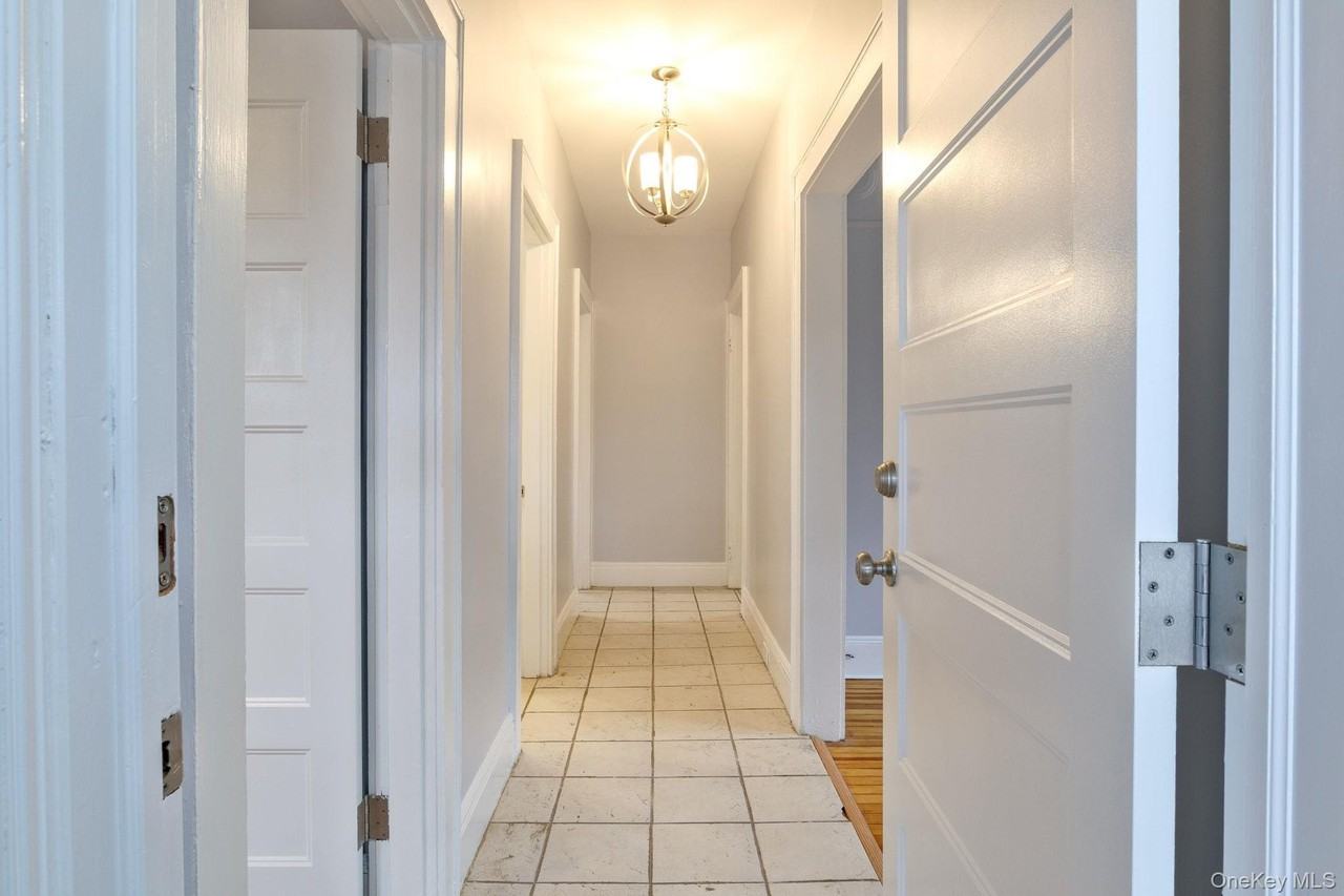 5 Fostoria St - Photo 2 of 12