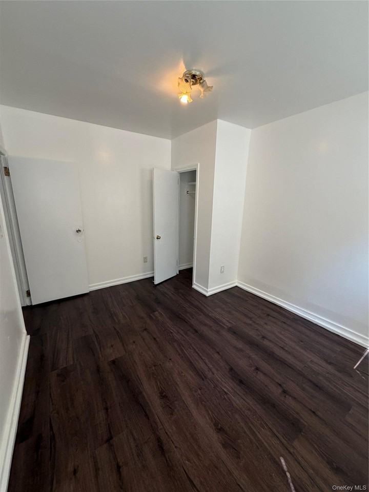 513 Chestnut St - Photo 3 of 10