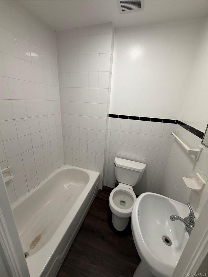 513 Chestnut St - Photo 4 of 10