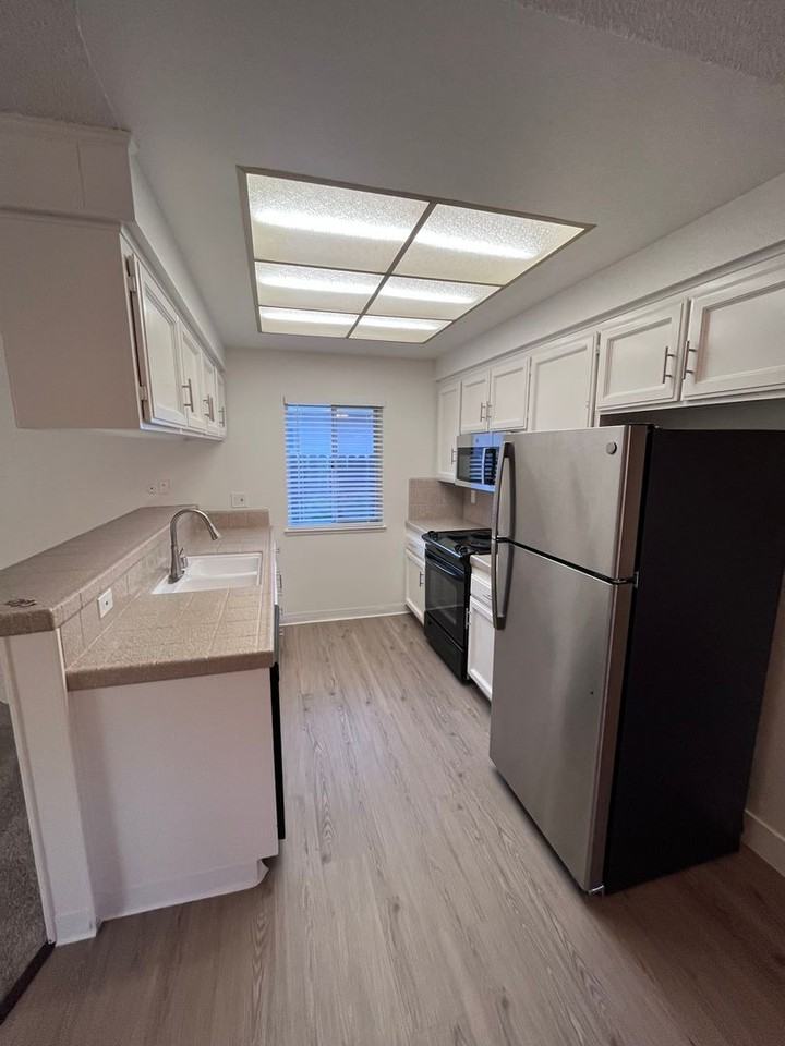6236 Green Eyes Way - Photo 2 of 17