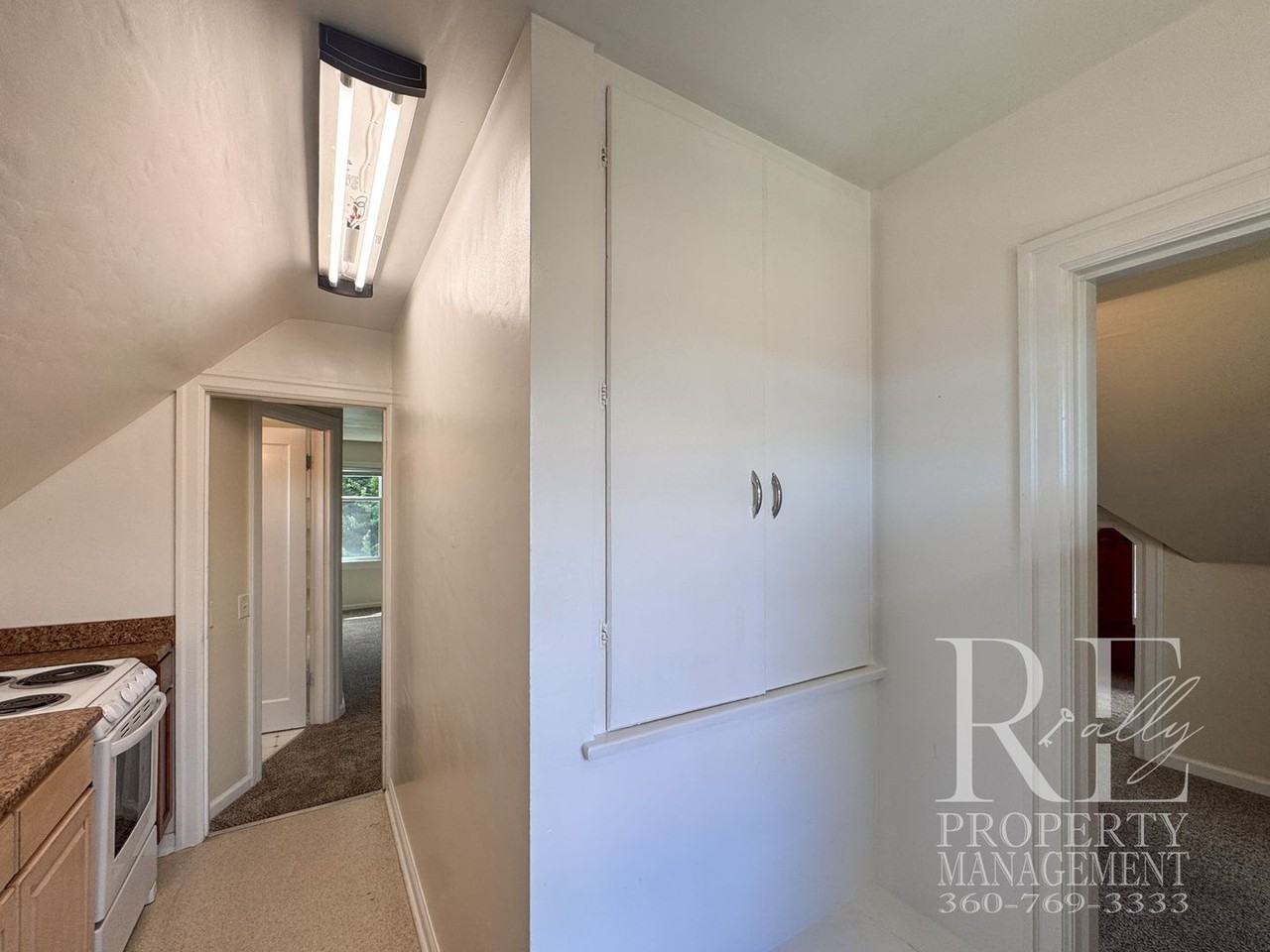 1540 N Callow Ave #C - Photo 5 of 15