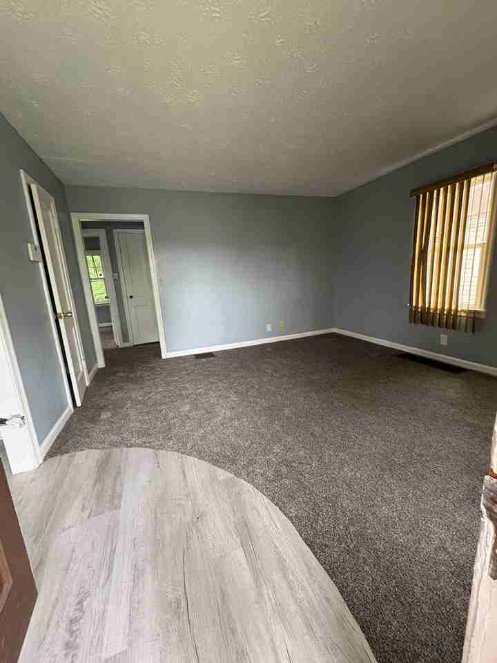 127 Melwood Ave - Photo 2 of 6