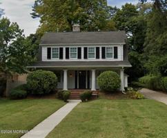 featured image of 682 Woodgate Ave
