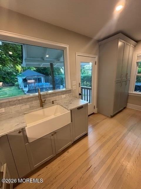 682 Woodgate Ave - Photo 6 of 11