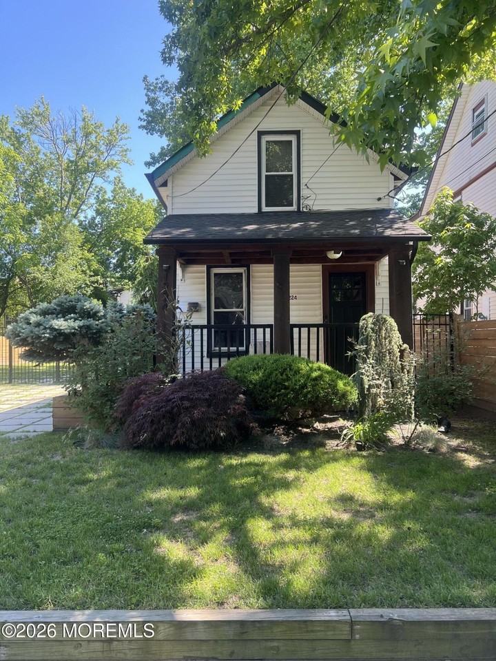 1224 Washington Ave - Photo 2 of 14
