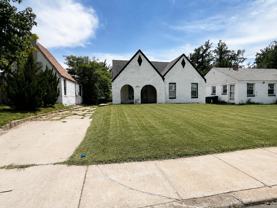 2240 Ne 20th St - Photo 1 of 1