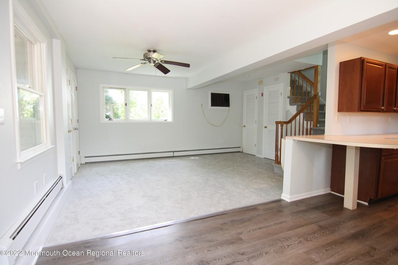 1517 E Lincoln Ave #17 - Photo 5 of 16