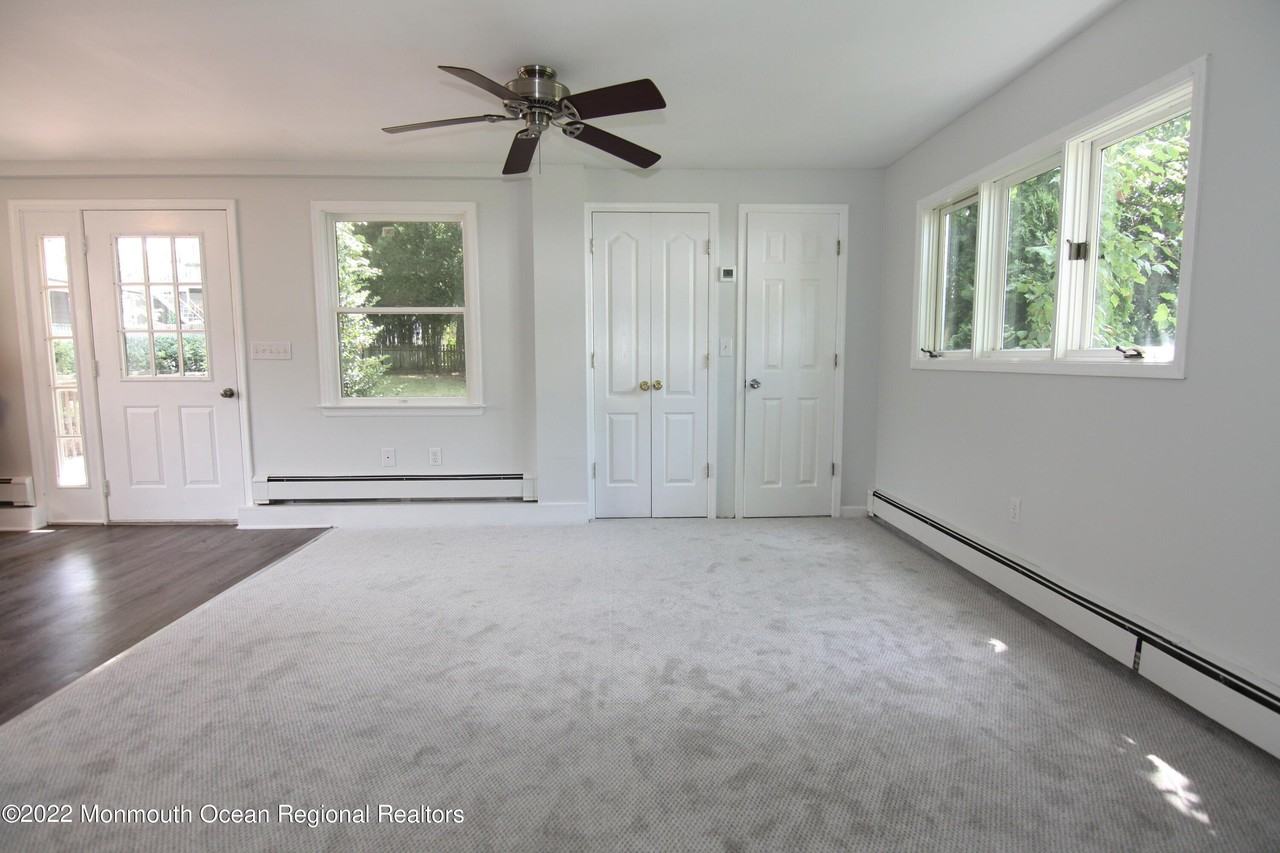 1517 E Lincoln Ave #17 - Photo 7 of 16