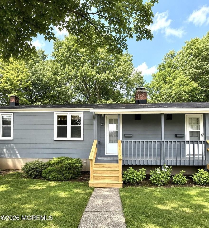23 Degraw Ave #25