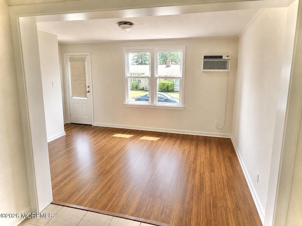 23 Degraw Ave #25 - Photo 6 of 7