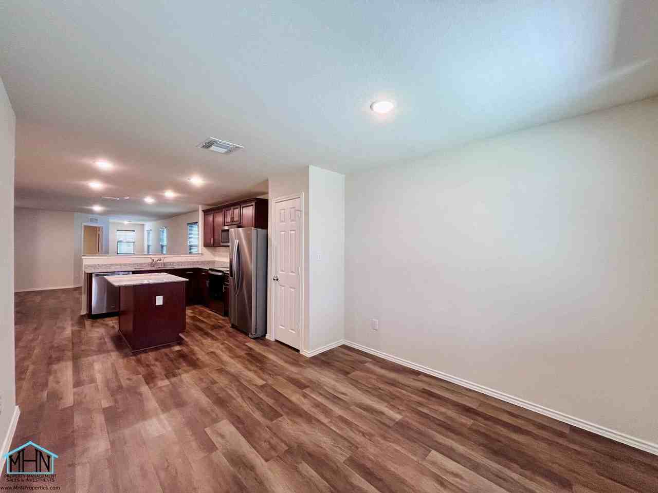 6318 Sycamore Run - Photo 6 of 23