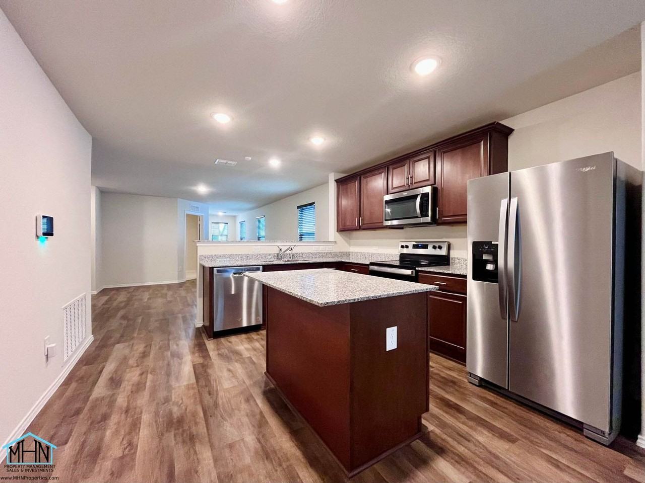 6318 Sycamore Run - Photo 7 of 23