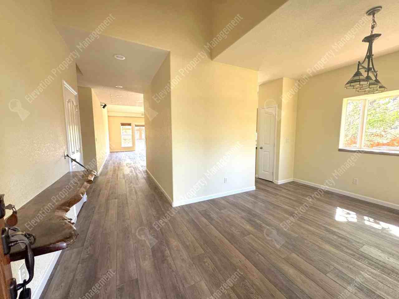 61153 Ridgewater Loop - Photo 2 of 24