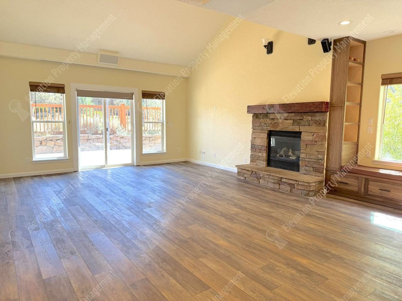 61153 Ridgewater Loop - Photo 5 of 24