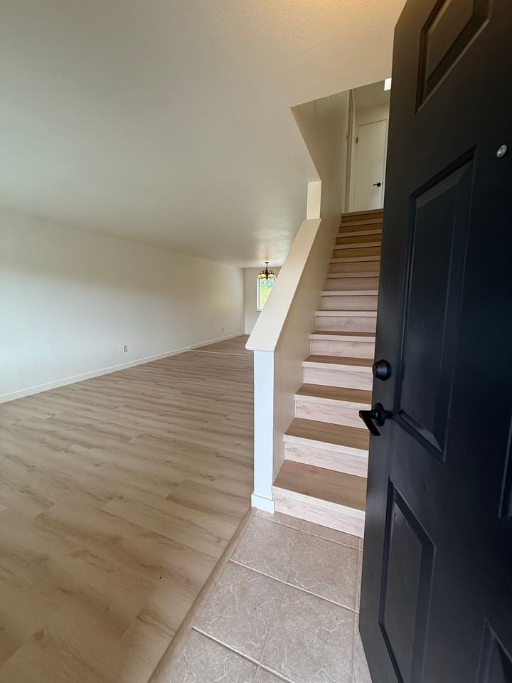67th Ave NE 7511 - Photo 2 of 14