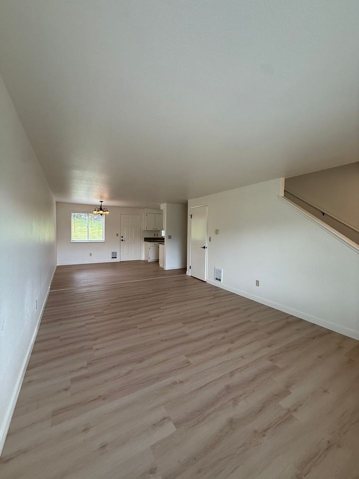 67th Ave NE 7511 - Photo 3 of 14