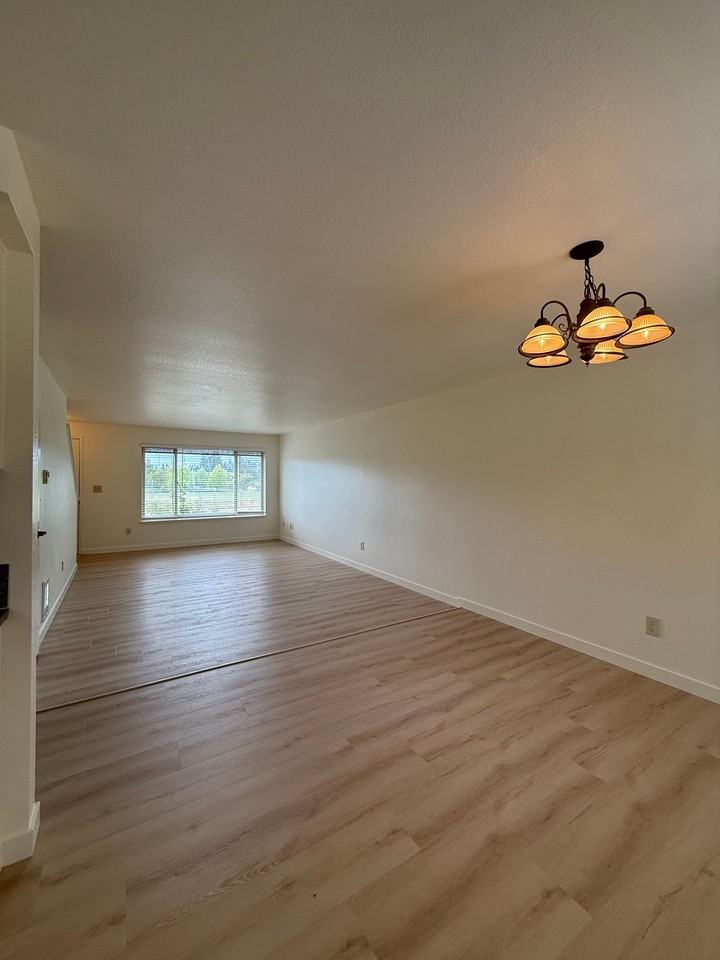 67th Ave NE 7511 - Photo 4 of 14