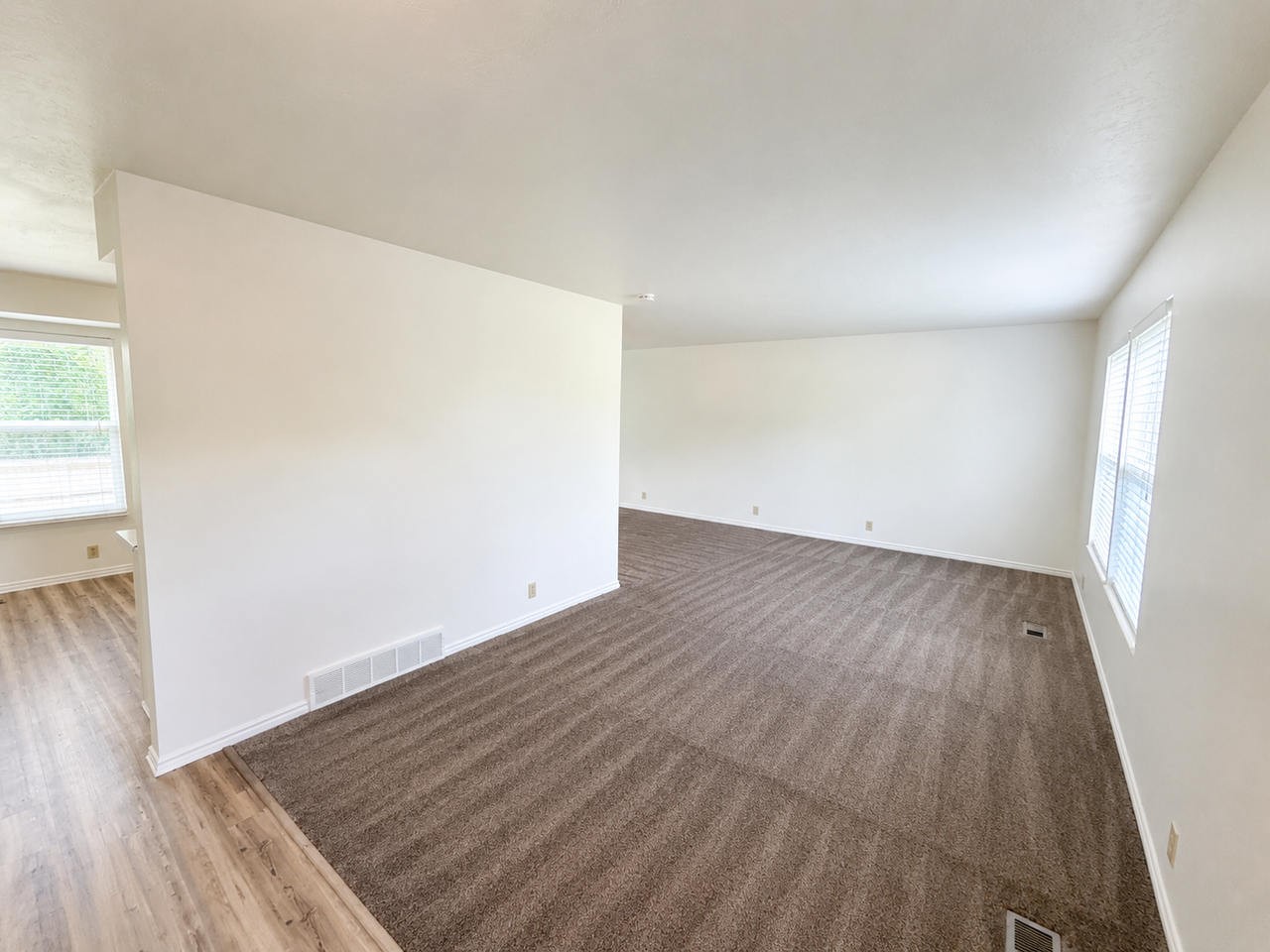 1564 E Hidden Valley Dr - Photo 5 of 43