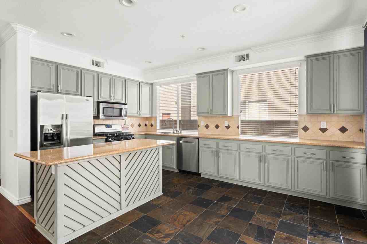 14848 Rodeo Way - Photo 5 of 19