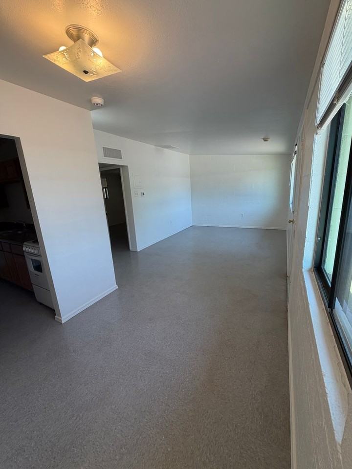 Towner Apartments - Photo 5 of 10