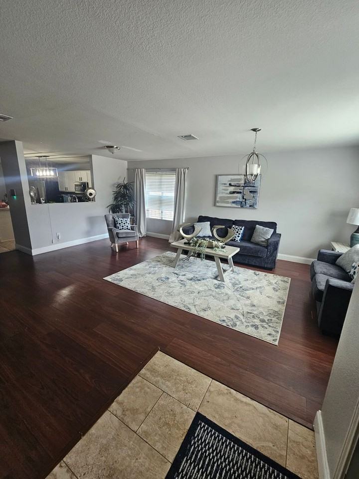 1306 Pigeon Ct - Photo 3 of 23