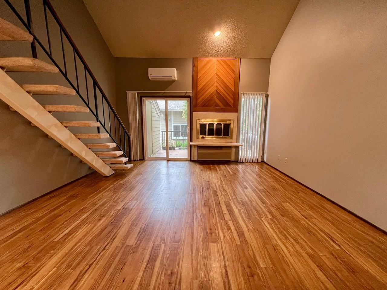 4656 Sw Comus Pl - Photo 2 of 24
