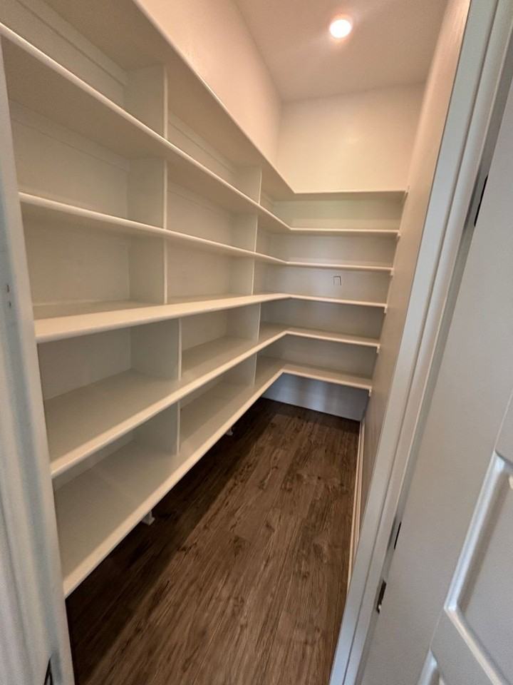 904 Chisolm Trl - Photo 4 of 16