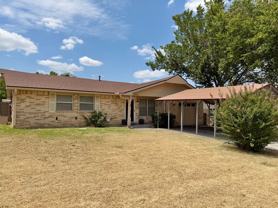 2712 Nw Hilltop Dr - Photo 1 of 1