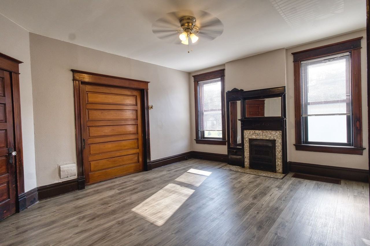 2303 Russell Blvd #1F - Photo 6 of 28