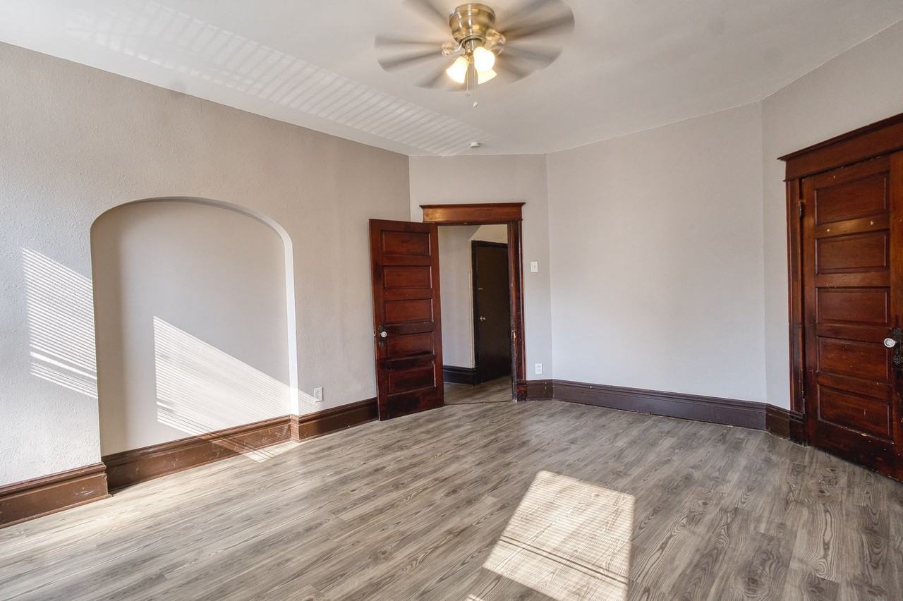 2303 Russell Blvd #1F - Photo 7 of 28