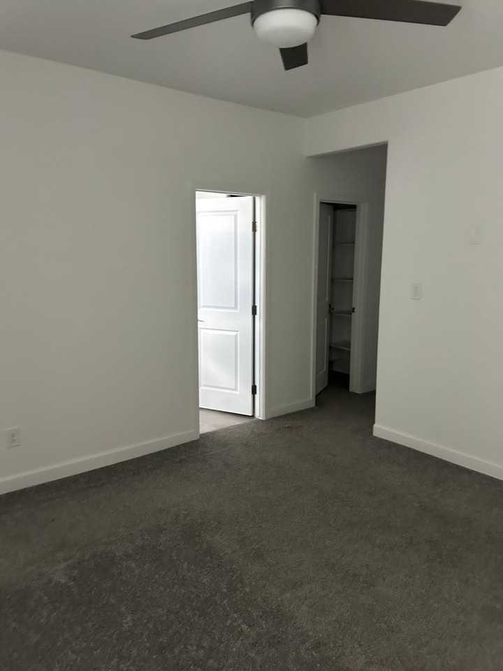 3527 S Ostrich Dr - Photo 4 of 12