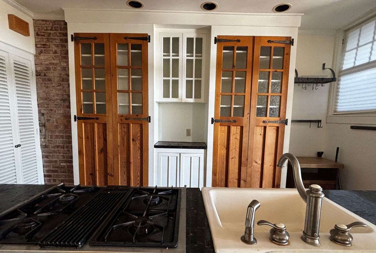 216 W 19th St - Photo 4 of 14