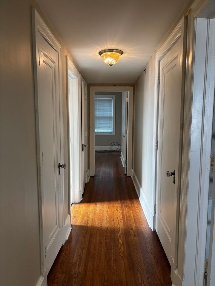 216 W 19th St - Photo 6 of 14