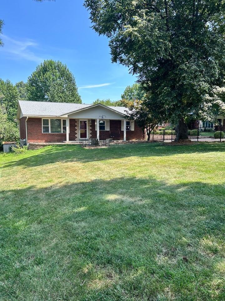5916 Wells Rd - Photo 2 of 24
