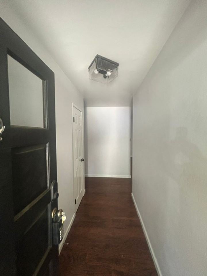 1331 W Mary Ct - Photo 4 of 23