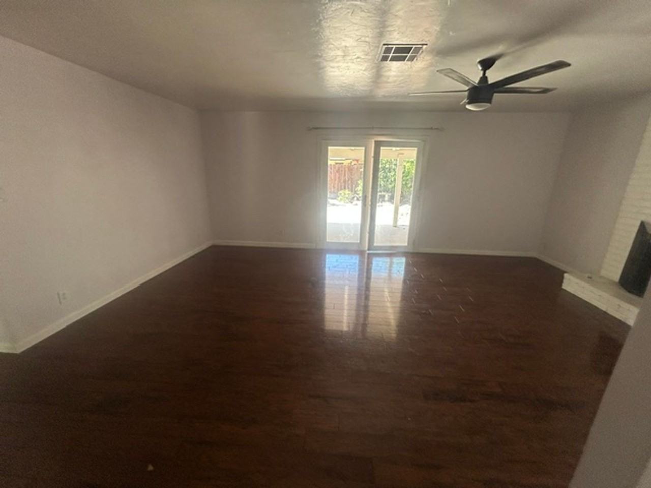 1331 W Mary Ct - Photo 7 of 23