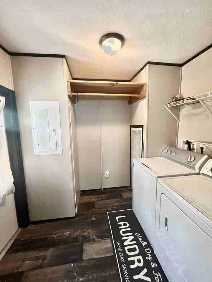 19310 Gourdon Ln - Photo 5 of 21