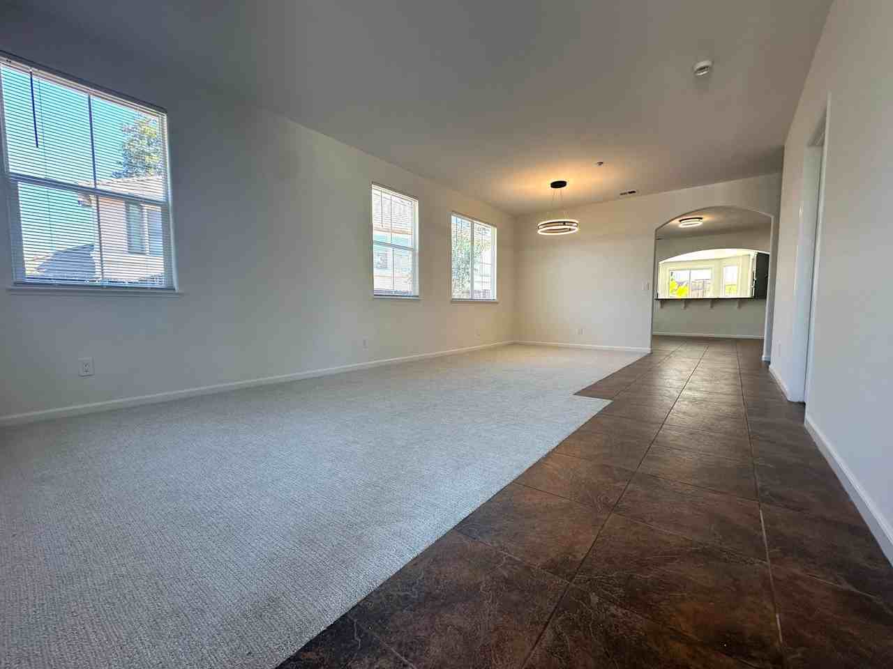 2608 St Andrews Dr - Photo 2 of 36