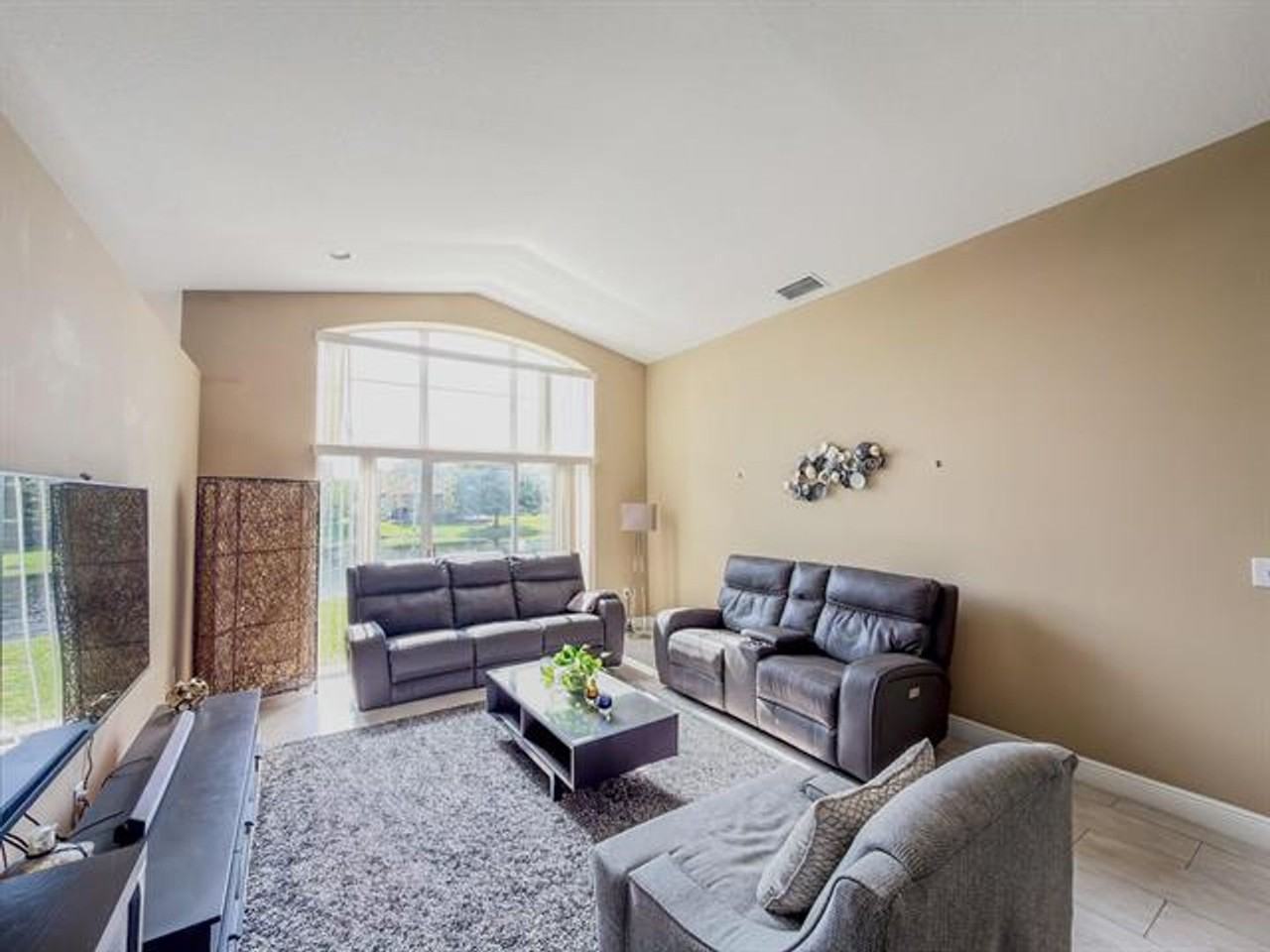 775 Nw 165th Ave #775 - Photo 6 of 25