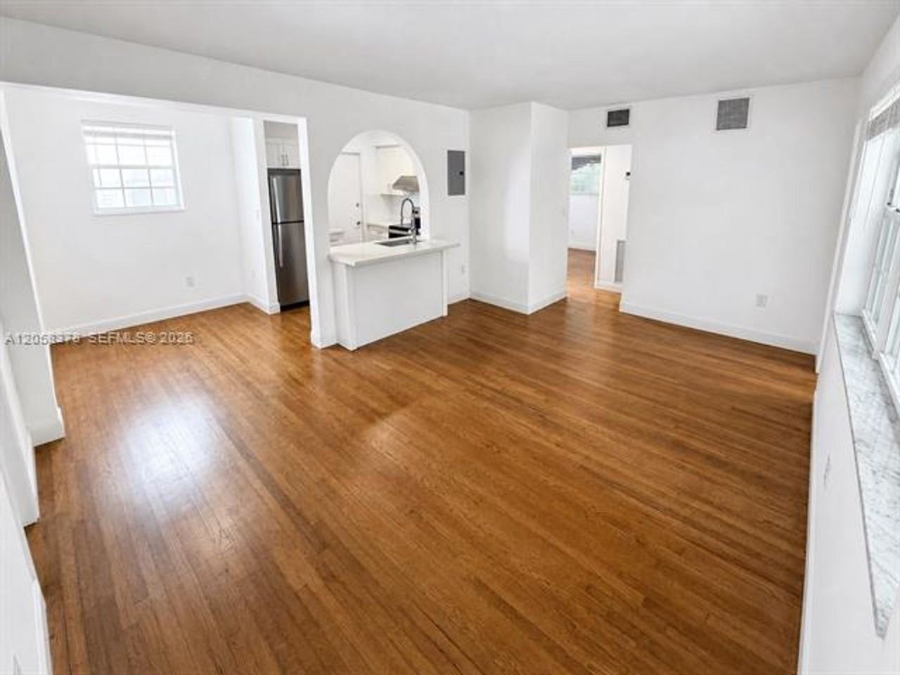 1561 1561 West Ave cu-2 #2 - Photo 2 of 28