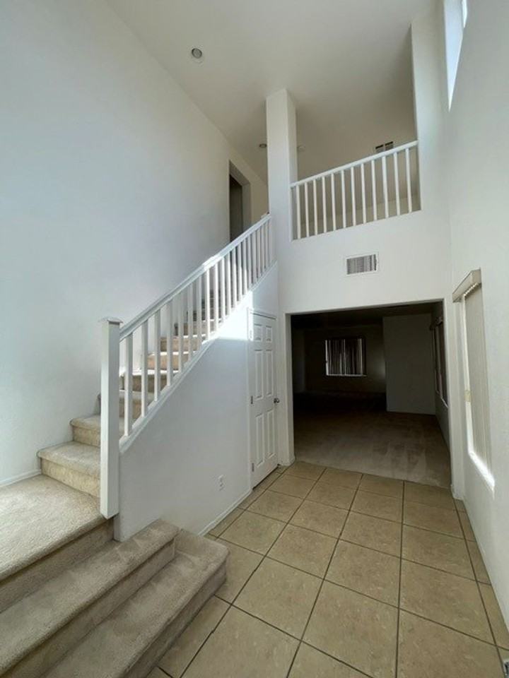 4721 Chino Peak Ct - Photo 5 of 46