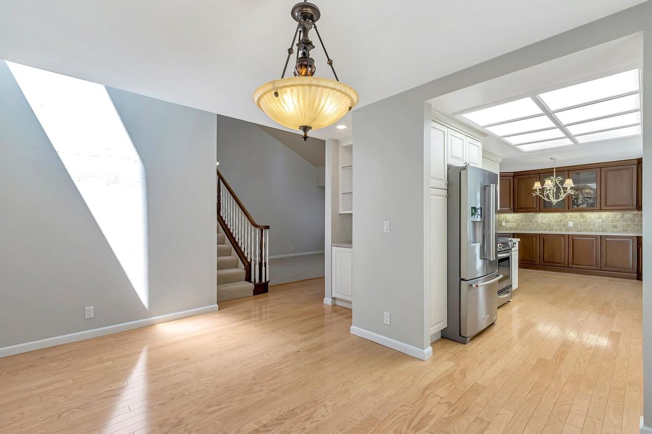 1470 Whiterock Ct - Photo 2 of 8