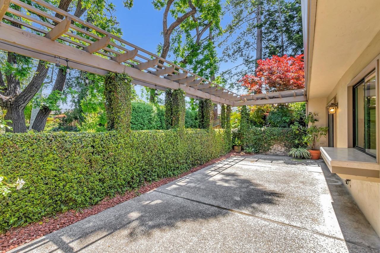 1470 Whiterock Ct - Photo 6 of 8