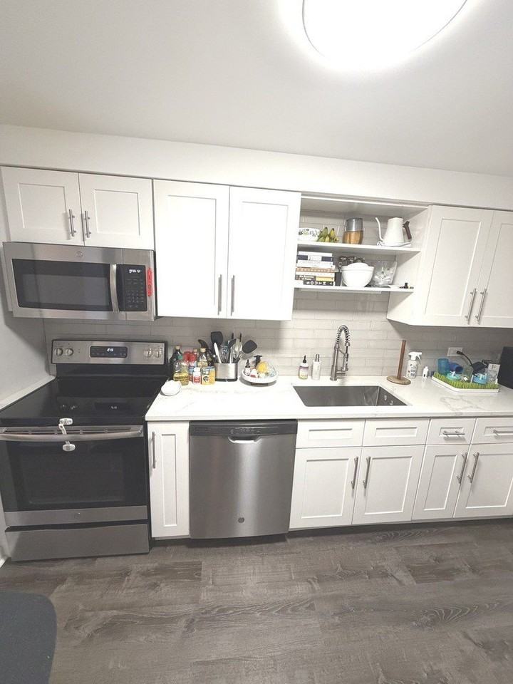 2100 N Lincoln Park W #9EN - Photo 2 of 20