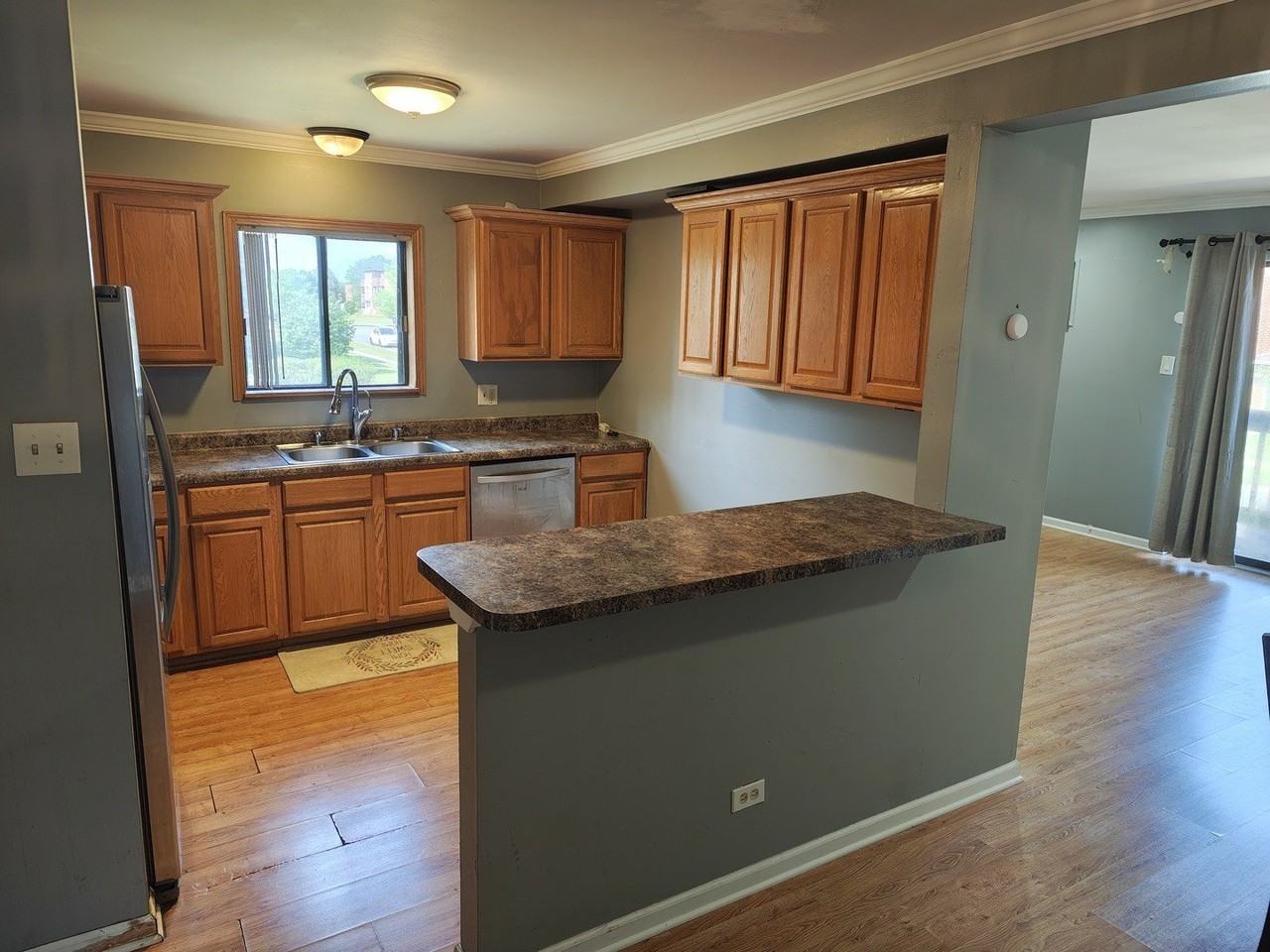 1110 Cedar St #2B - Photo 4 of 8