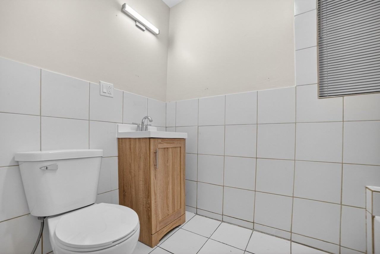 1419 S Kedvale Ave #1 - Photo 6 of 17